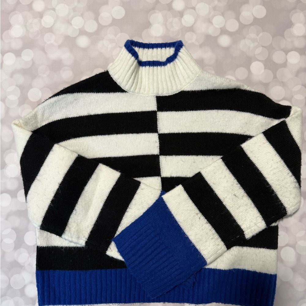William Rast White and Blue Knit Sweater